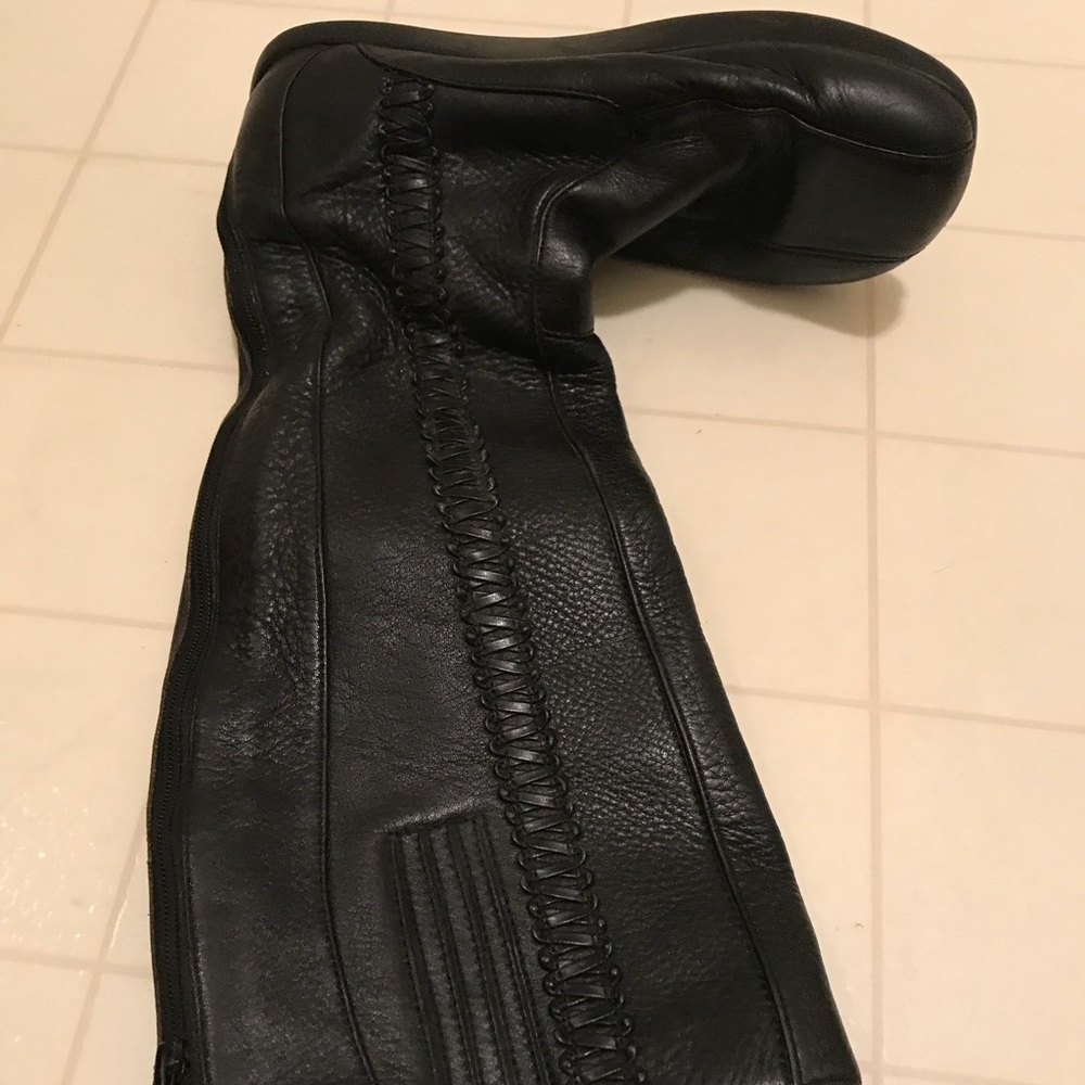 Earth Shoes / Boots Black Marvelo Size 10B